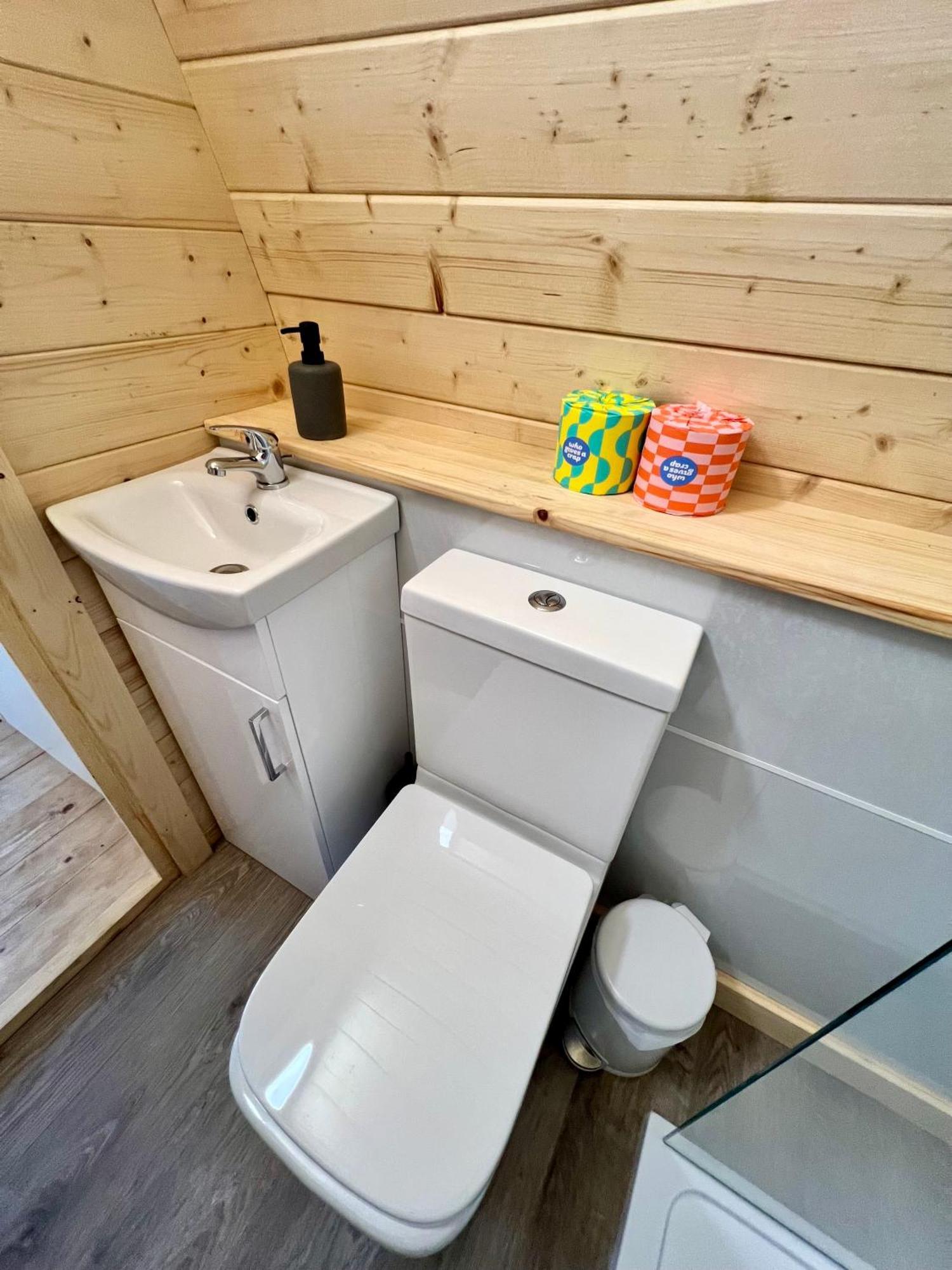 Apartament Radio Skye Pods Portree Zewnętrze zdjęcie